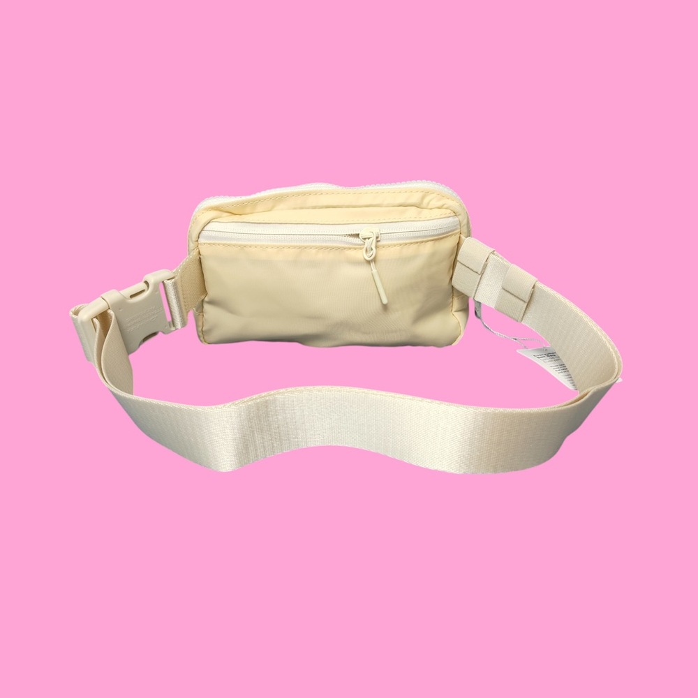 Lululemon Athletica Beige Crossbody Bag - Picture 3 of 9